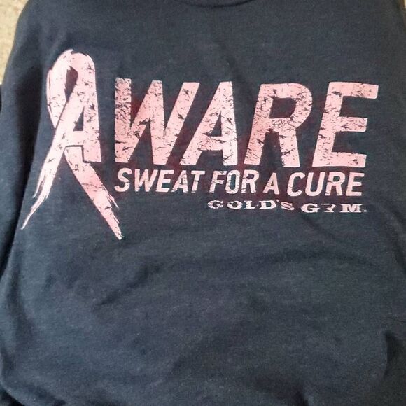 GOLDS GYM SWEAT FOR A CURE - Picture 4 of 4